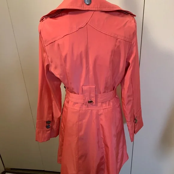 Double breasted trenchcoat size 10 - Picture 2 of 7